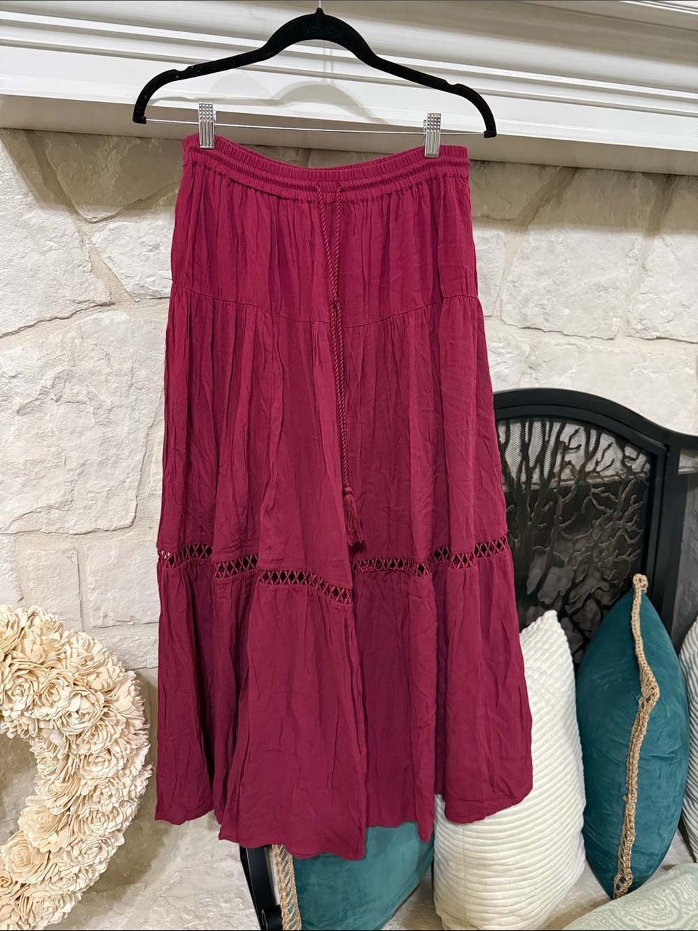 GAP Women's Tiered Maxi Skirt in Berry Size M to XL